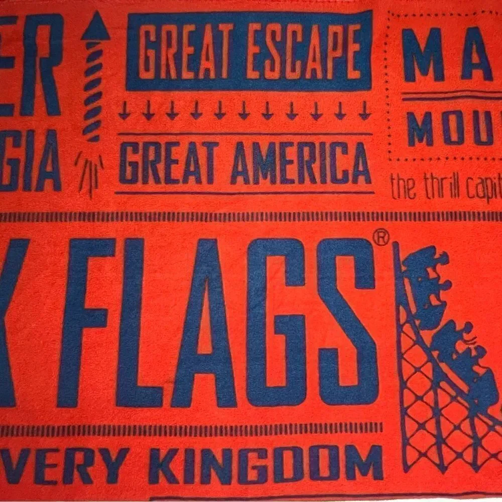 Six Flags Discovery Kingdom Magic Mountain Blanket Printed Fleece Throw 60”x50”